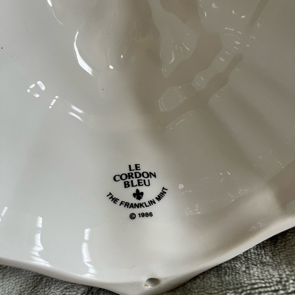 Vintage Franklin Mint Le Cordon Bleu Ceramic Jello Mold Asparagus Purple White - Picture 5 of 5